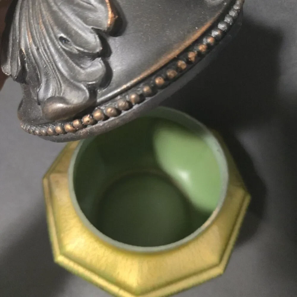 Decorative & Ornate Ceramic Glass Vase Jar With Lid‎